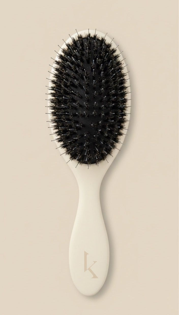 Signature Detangling Brush