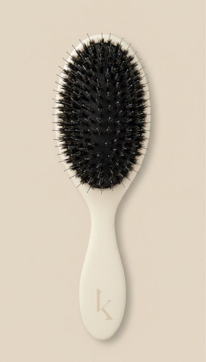 Signature Detangling Brush